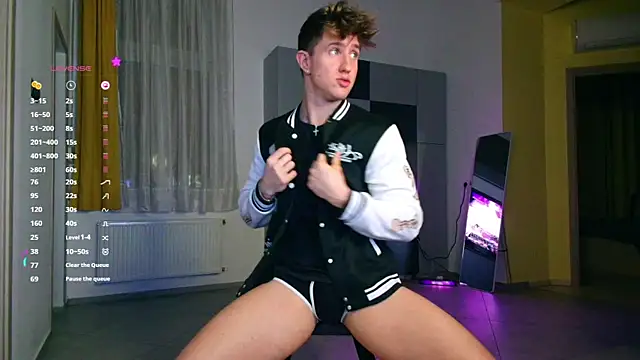 ChristianLevine  online show from 11.10.25