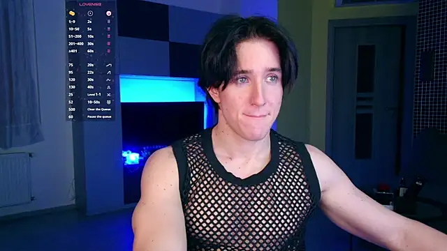 Snapshot of ChristianLevine_ chatting on 07.04.26 ChristianLevine online show from 07.04.26