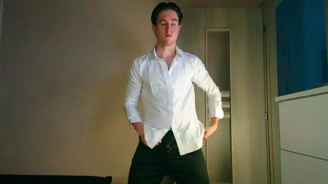 Snapshot of ChristianLevine_ chatting on 07.15.26 ChristianLevine online show from 07.15.26
