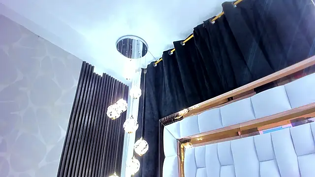 SarayRoyse online show from 11.03.25