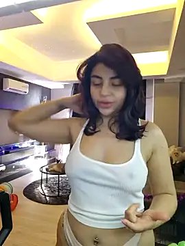 Snapshot of Esmertarcinim chatting on 01.11.25 Esmertarcinim online show from 01.11.25