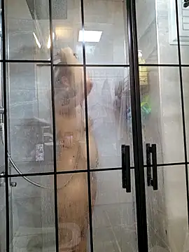 Snapshot of Esmertarcinim chatting on 02.21.25 Esmertarcinim online show from 02.21.25