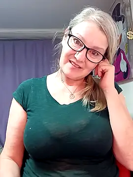 irinamaux online show from 03.03.26