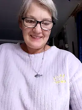 Snapshot of irinamaux chatting on 07.03.26 irinamaux online show from 07.03.26