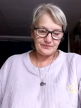 Snapshot of irinamaux chatting on 07.10.26 irinamaux online show from 07.10.26