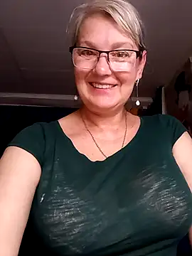 Snapshot of irinamaux chatting on 07.12.26 irinamaux online show from 07.12.26