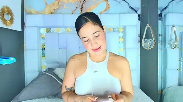 emily madrid online show from 10.01.25