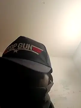 Daddyslilcreampie online show from 10.08.25