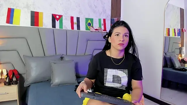Snapshot of Sofi_Perez_ chatting on 07.06.26 Sofi Perez online show from 07.06.26
