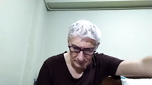 Snapshot of BIGUNCUTHARDCOCK chatting on 11.08.25 BIGUNCUTHARDCOCK online show from 11.08.25