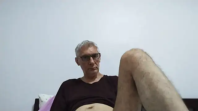 Snapshot of BIGUNCUTHARDCOCK chatting on 07.22.26 BIGUNCUTHARDCOCK online show from 07.22.26