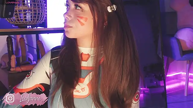 Snapshot of loIijanne chatting on 09.11.25 loIijanne online show from 09.11.25