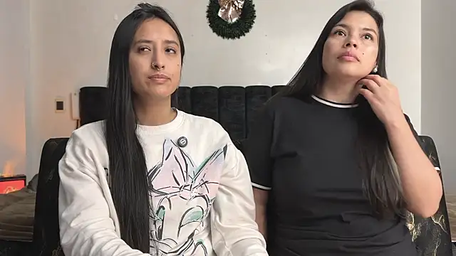 Snapshot of 2SummerLove1 chatting on 02.14.26 2SummerLove1 online show from 02.14.26