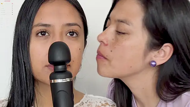 Snapshot of 2SummerLove1 chatting on 03.03.26 2SummerLove1 online show from 03.03.26