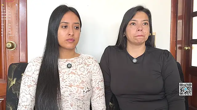 Snapshot of 2SummerLove1 chatting on 03.22.26 2SummerLove1 online show from 03.22.26