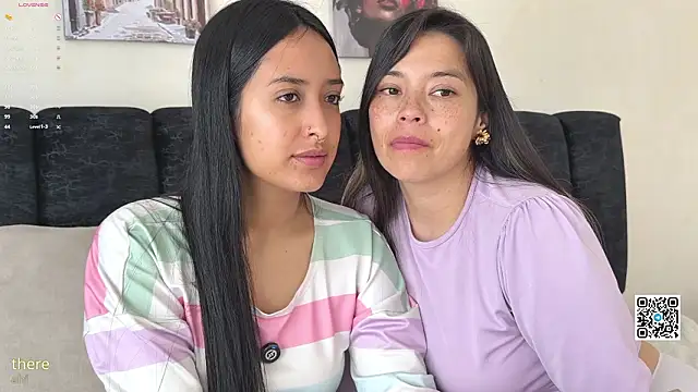 Snapshot of 2SummerLove1 chatting on 03.23.26 2SummerLove1 online show from 03.23.26