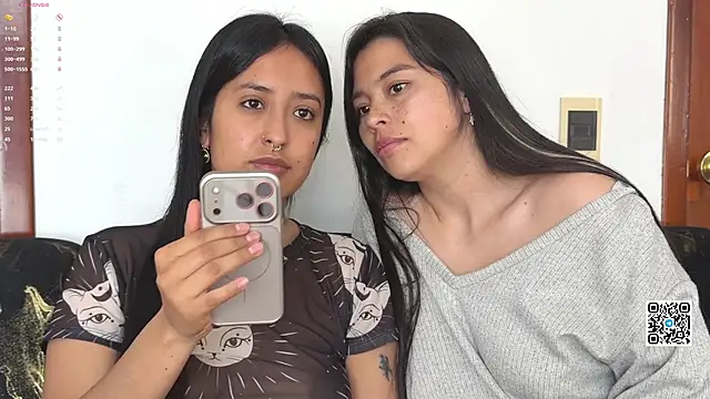 Snapshot of 2SummerLove1 chatting on 03.31.26 2SummerLove1 online show from 03.31.26