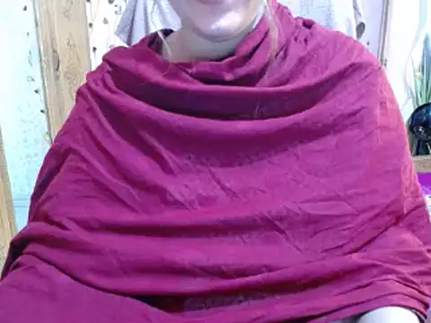 Snapshot of SohanaSabaSexy chatting on 12.13.24 SohanaSabaSexy online show from 12.13.24