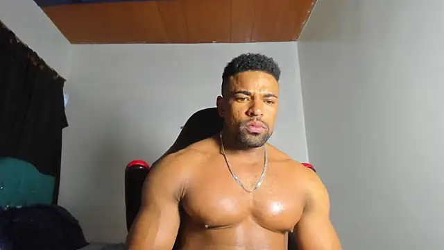 Snapshot of estebanlobo- chatting on 09.25.25 estebanlobo- online show from 09.25.25