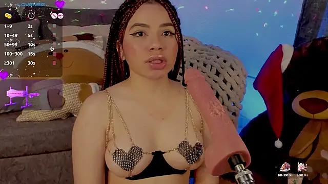 Snapshot of Queen_Deepthroat chatting on 12.30.24 Queen Deepthroat online show from 12.30.24