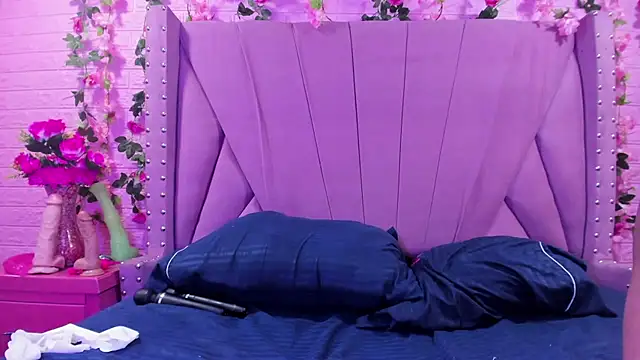 Cristal horny69 online show from 01.09.25