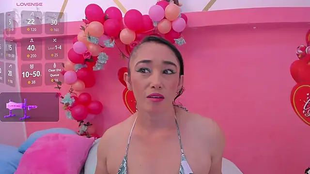 charlotte-11 online show from 09.29.25