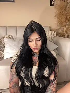 Snapshot of Sweetie_Arianna chatting on 02.25.26 Sweetie Arianna online show from 02.25.26