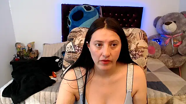 Lorenahot 06 online show from 04.22.26