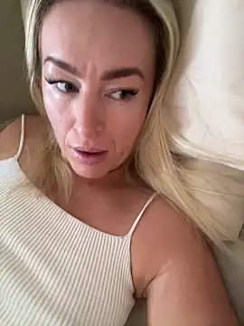 Snapshot of ChristyAdair chatting on 12.02.24 ChristyAdair online show from 12.02.24