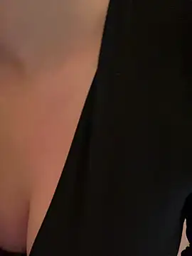 Snapshot of ChristyAdair chatting on 03.12.25 ChristyAdair online show from 03.12.25