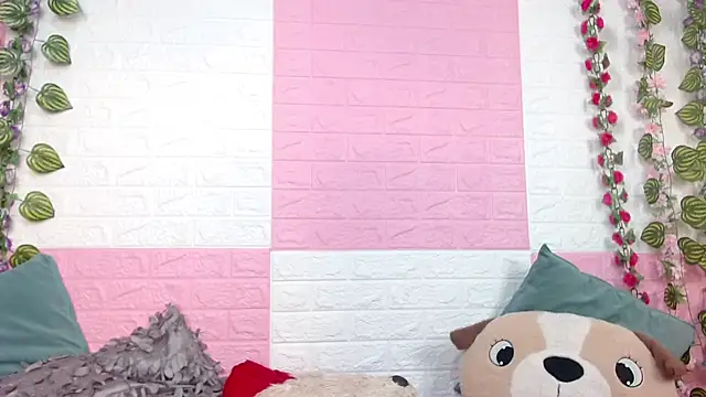 AnyaFloyd69 online show from 02.27.25