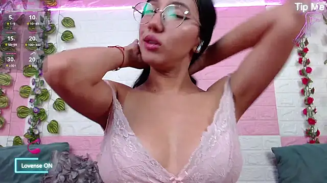 AnyaFloyd69 online show from 03.07.25