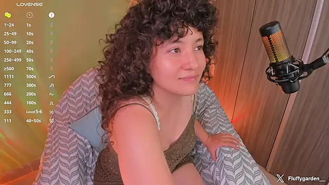 Snapshot of orchide_ chatting on 02.13.26 orchide online show from 02.13.26