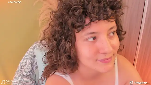 Snapshot of orchide_ chatting on 02.15.26 orchide online show from 02.15.26