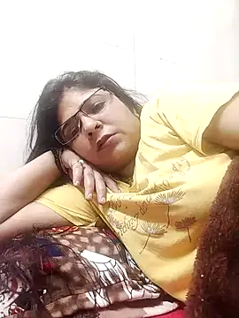 Snapshot of Husnpari20 chatting on 12.24.24 Husnpari20 online show from 12.24.24