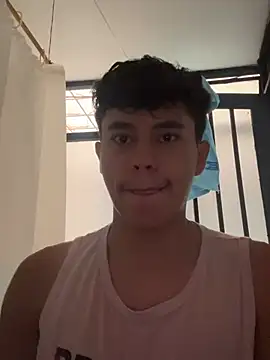 Snapshot of Angel_esteban_fx chatting on 01.05.26 Angel esteban fx online show from 01.05.26