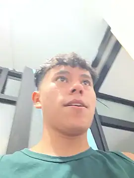 Snapshot of Angel_esteban_fx chatting on 01.08.26 Angel esteban fx online show from 01.08.26