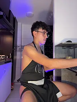 Snapshot of Angel_esteban_fx chatting on 02.26.26 Angel esteban fx online show from 02.26.26