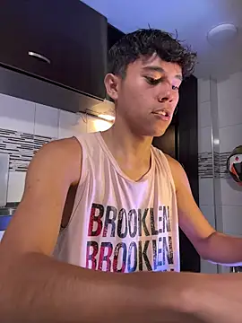 Snapshot of Angel_esteban_fx chatting on 03.10.26 Angel esteban fx online show from 03.10.26