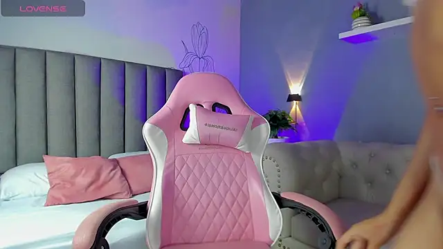 atenea jones online show from 12.04.25