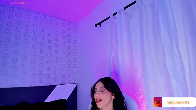 MiissCharlotte online show from 01.19.25