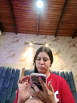 Snapshot of Arii_Vga chatting on 11.30.25 Arii Vga online show from 11.30.25