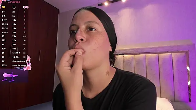 Snapshot of Arii_Vga chatting on 02.23.26 Arii Vga online show from 02.23.26