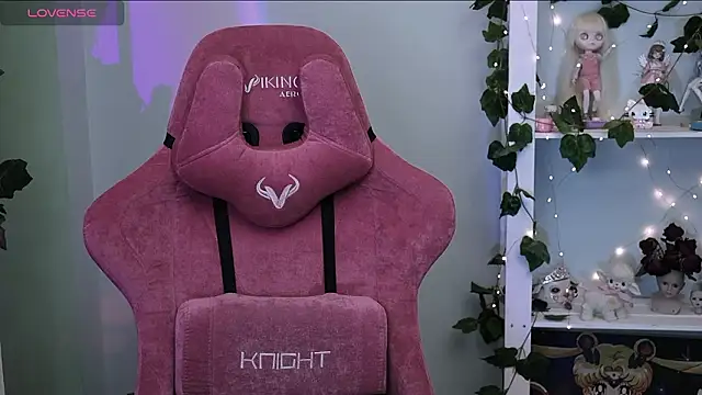 prettybones online show from 03.04.26