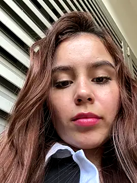 Juanelopez1 online show from 11.13.25