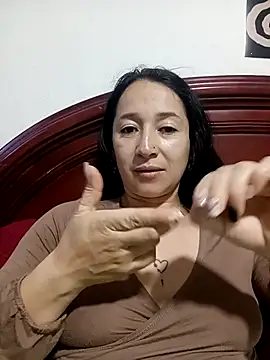 emilypoppy3 online show from 09.25.25