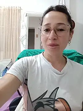 emilypoppy3 online show from 06.06.26
