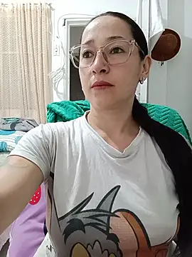 emilypoppy3 online show from 06.09.26