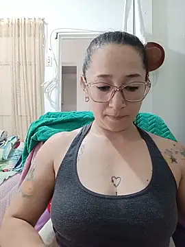 emilypoppy3 online show from 06.10.26
