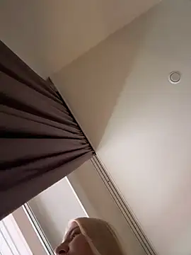 Snapshot of NewLale chatting on 02.07.26 NewLale online show from 02.07.26